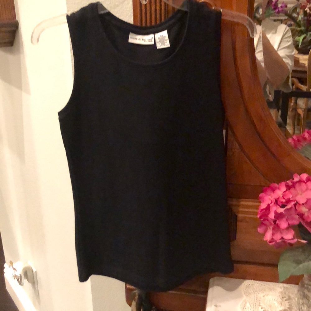 NWT - Croft & Borrow Women’s Stretch Tank